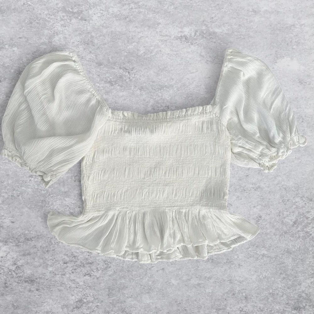 Forever 21 White Smocked Puff Sleeve Peplum Top Square Neck Small - Picture 2 of 6